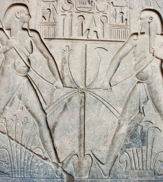 Hapi using a knot to unite the Two Lands